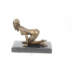 Nud- statueta din bronz pe soclu din marmura FA-68