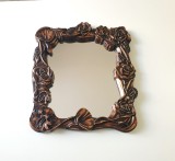 Oglinda sculptata in lemn de tei