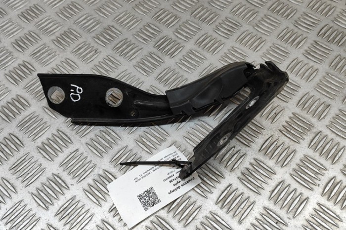 Balama capota dreapta față PORSCHE CAYENNE 92A 2014 OEM: 7P5823302C,7P5.823.302.C 30117129