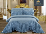 Cuvertura pat dublu 3 piese Bumbac Finet 220x280cm cu volanase si broderie Jojo Home Bleu