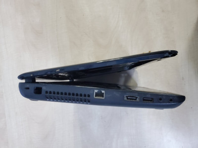 Dezmembrez laptop TOSHIBA L645 piese componente carcasa balamale foto