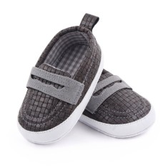 Pantofiori gri tip mocasini pentru bebelusi (Marime Disponibila: 3-6 luni