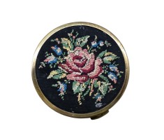 PUDRIERĂ VINTAGE ELIZABETH ARDEN CU MODEL PETIT POINT, ANII'50