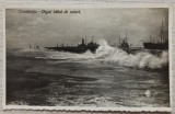 Constanta, digul batut de valuri// CP