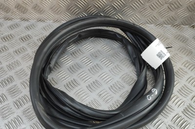 Garnitura ușă dreapta spate HONDA e:Ny1 2024 OEM: 72825-31A-H01 | 31927977 foto