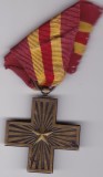 Italia Croce al Merito di Guerra &ndash; decorație militară cu panglică și cifru regal