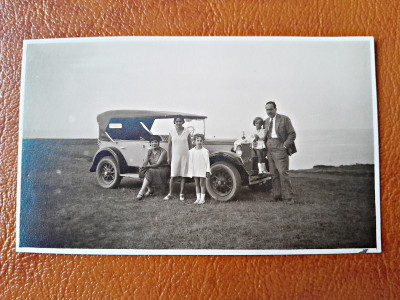 Fotografie masina de epoca, familie in excursie spre Tusla, 1929 foto