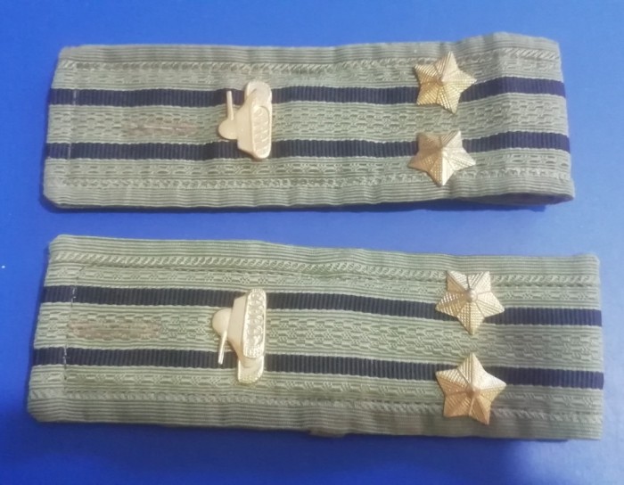 C1 11 - Grade militare - comunism - manta ploaie - locotenent colonel tancuri