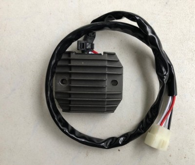 Releu incarcare Yamaha XVS650 FZS600 FZS1000 foto
