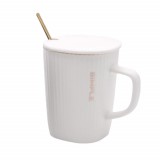 Cana cu capac din ceramica si lingurita Pufo Simple pentru cafea sau ceai, 320 ml, alba