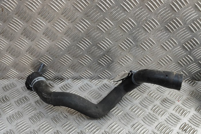 Furtun de lichid de răcire AUDI A3 Sportback 8VA, 8VF 2018 OEM: 5Q0122101EN 30825582
