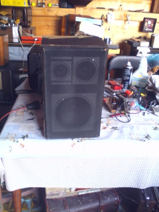 Boxa Audio veche cu 3 difuzoare