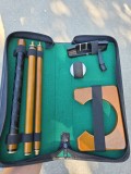 Set de golf pentru exersarea loviturilor de tip &bdquo;putt&rdquo;