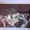 Fotografie dimensiune CP cu grup la Mamaia (județul Constanța) &icirc;n 1985