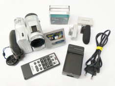 Camera video caseta MiniDV Mini DV Sharp Viewcam Z card SD + accesorii foto