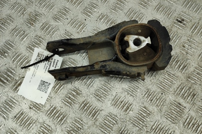 Suport motor față MAZDA CX-5 KF 2022 OEM: KDRA39040 30557637
