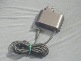 Incarcator original Dyson 270576-05 / 30.45V - 1.1A - 33.49W, V10, V11, V15