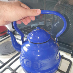 Ceainic vintage din metal, albastru/mov, diametru 20 cm, inaltime 20 cm