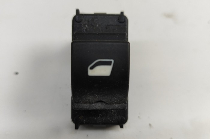 Buton geam ușă dreapta spate PEUGEOT 3008 2014 OEM: 96662297ZD 30043994