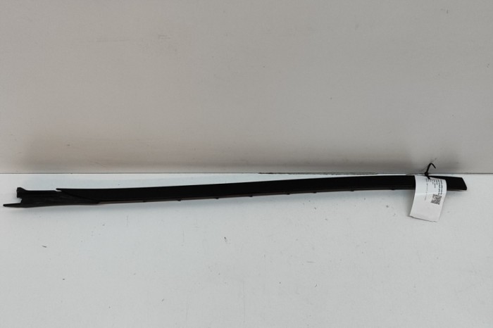 Ornament vertical parbriz st&acirc;nga BMW X7 G07 2019 OEM: 7434873 | 25411047