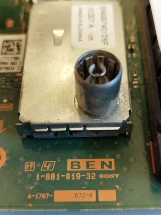 1-881-019-32 sony