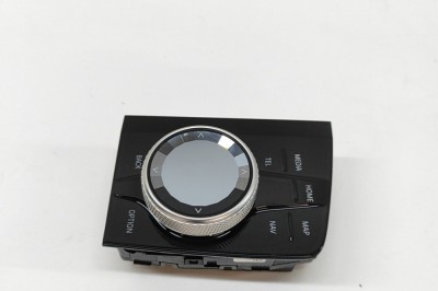 Buton de control navigație BMW X7 G07 2023 OEM: 5A371C6 | 31091774 foto