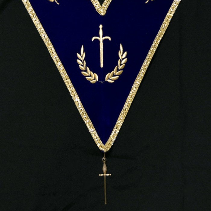 Colan Masonic "Acoperitor"