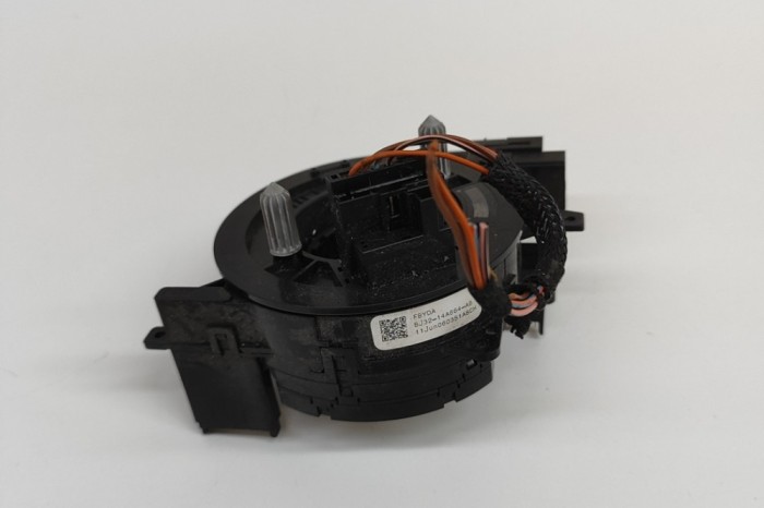 Spirala volan LAND ROVER RANGE ROVER EVOQUE L538 2011 OEM: BJ32-14A664-AB 28886372