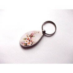 Breloc cu flori de cires, breloc pe lemn 38005
