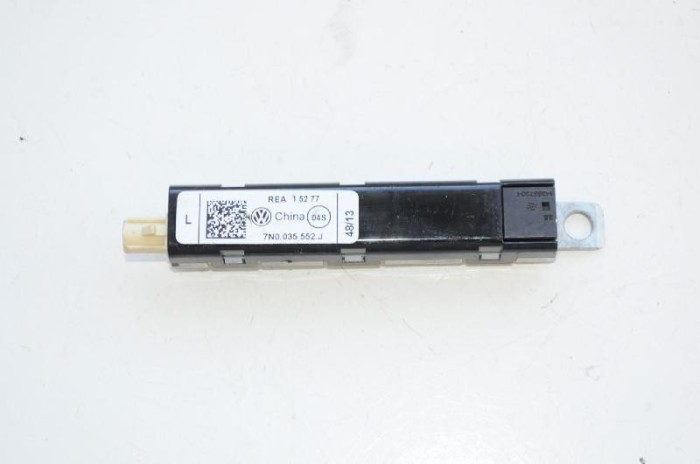 Amplificator de antena VW SHARAN 7N1, 7N2 2014 OEM: 7N0035552J 2310015