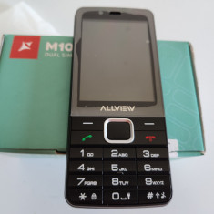 Telefon Allview M10 Luna impecabil cu ecran de 2.8 inch si tastatura