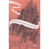 Visszaverőd&eacute;sek vihar&aacute;ban - A t&uuml;k&ouml;rj&aacute;r&oacute; 4. k&ouml;nyv - Christelle Dabos