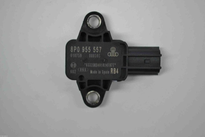 Senzor de impact dreapta față AUDI A4 8EC, B7 2006 OEM: 8P0955557,6332DRB401824F97T | 2358973