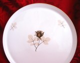 TAVA PLATOU PORTELAN ROSENTHAL MODEL SHADOW ROSE DESIGN RAYMOND LOEWY DECOR CU TRANDAFIR 33 CM