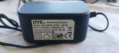 ALIMENTATOR 12V-1,5A MODEL DSA-20PFE-12 FEU , FUNCTIONEAZA foto