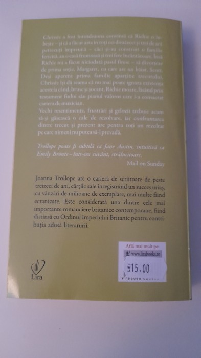 JOANNA TROLLOPE-O ALTA FEMEIE