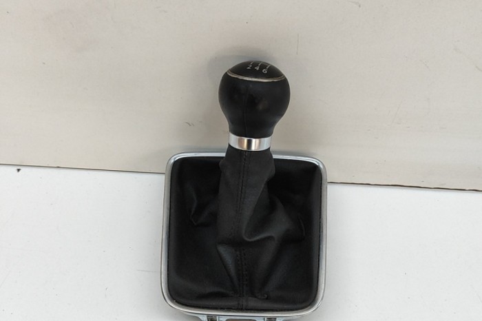 Nuca schimbător de viteze VW SHARAN 7N1, 7N2 2012 OEM: 5N0711113A 31398587