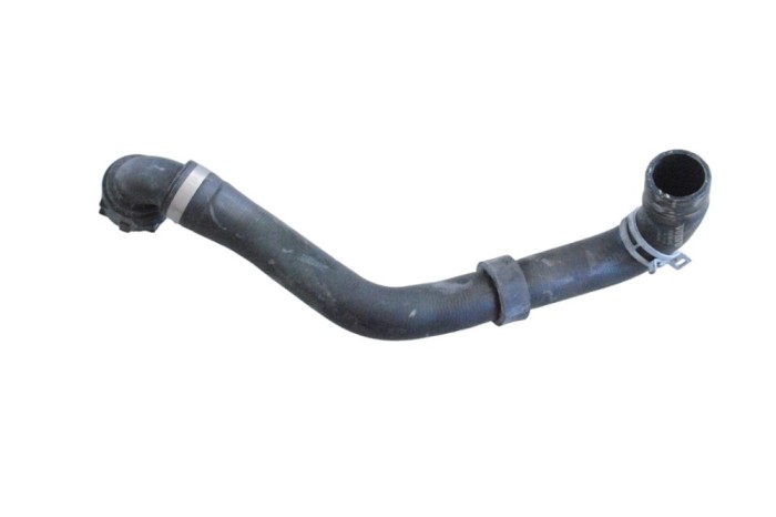 Furtun de lichid de răcire VOLVO XC90 II 2015 OEM: 31474845 25411175