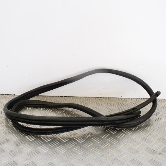 Garnitura ușă st&acirc;nga spate NISSAN QASHQAI II J11, J11_ 2017 | 3236556