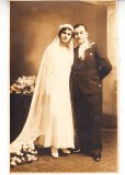 M1 F39 - FOTO - fotografie foarte veche - miri fericiti - anii 1930