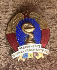 QW9 N8 86 - insigna - tematica comunism - medicina - Pentru merite in munca medico-sanitara