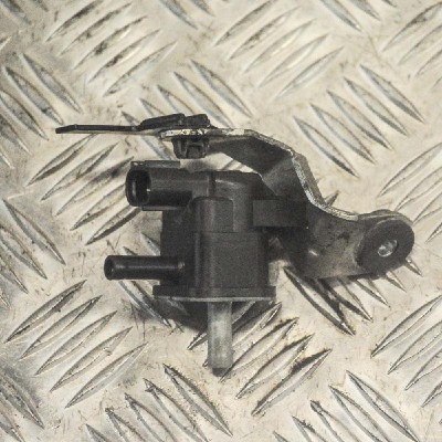 Supapa solenoid TOYOTA VERSO _R2_ 2011 OEM: 90910-10001136200-7010 2382823 foto