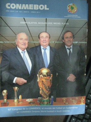 Revista fotbal-CONMEBOL (Confederatia Sudamericana de fotbal) - 2011 foto