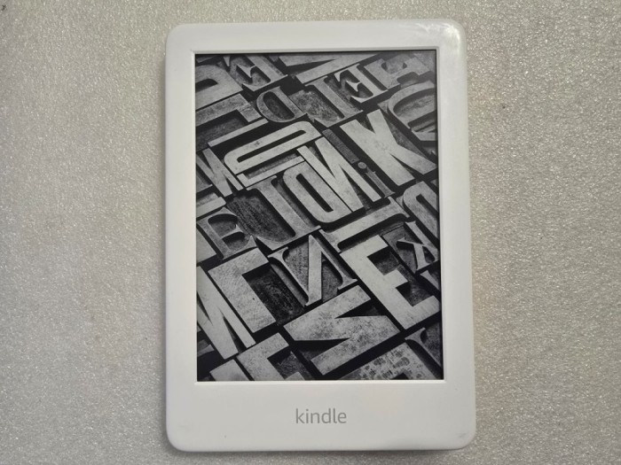 E-reader Amazon Kindle Touch 2019 J9G29R 6&quot; 8Gb 10th Gen. iluminat