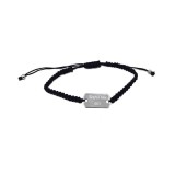 Bratara ajustabila cu snur negru si placuta gravata personalizata cu textul tau