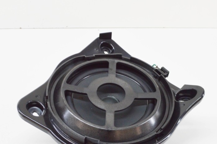 Difuzor ușă st&acirc;nga față MERCEDES-BENZ C W205 2015 OEM: A2058201502 20571883