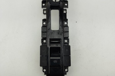 Panou de butoane TOYOTA C-HR _X2_, _H2_ 2023 OEM: 32143004 | 30943655 foto