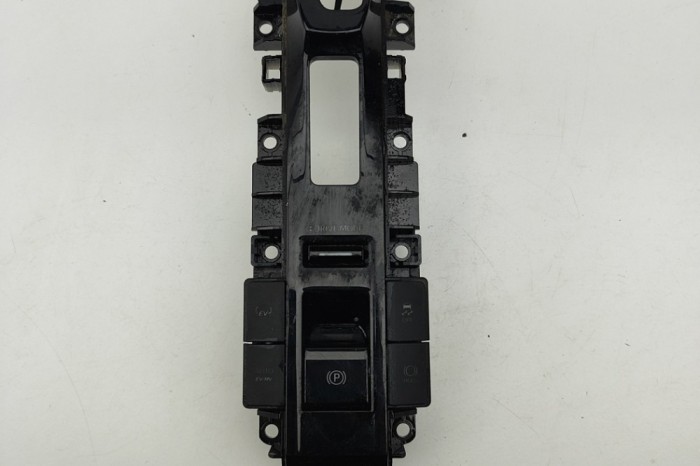 Panou de butoane TOYOTA C-HR _X2_, _H2_ 2023 OEM: 32143004 | 30943655