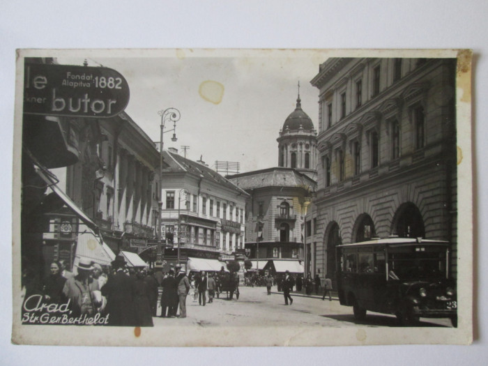 Rară! Arad:Strada General Berthelot,magazine,animată carte poștală foto 1940
