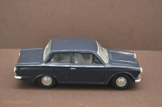 Macheta Vanguards 1:43, Ford Cortina foto